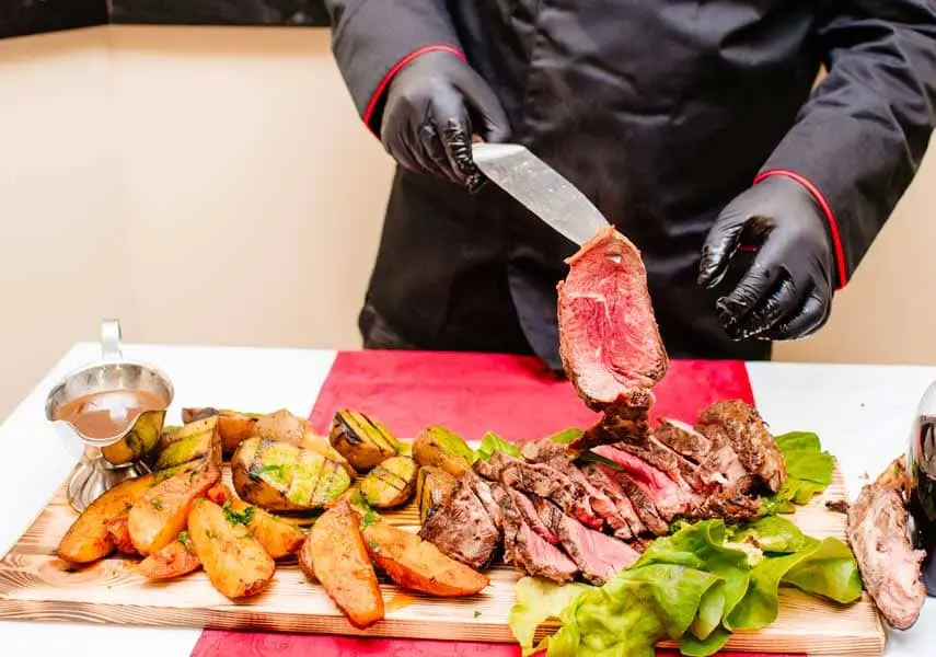 Chef Iustin Mazarache Hillden Boutique Cazare & Restaurant Șimon Bran