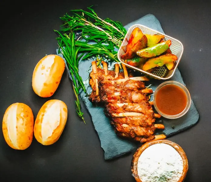 Chef Iustin Mazarache Hillden Boutique Cazare & Restaurant Șimon Bran